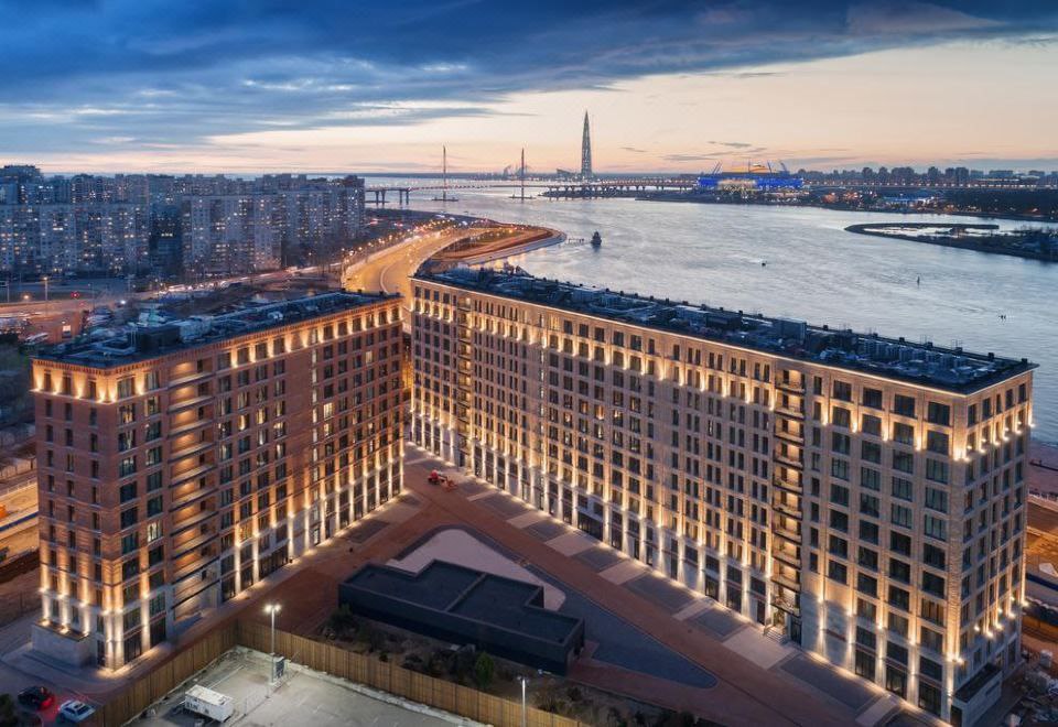 Изображение к статье «Возвращение к себе: Уникальный сеанс в тишине набережной Макарова»